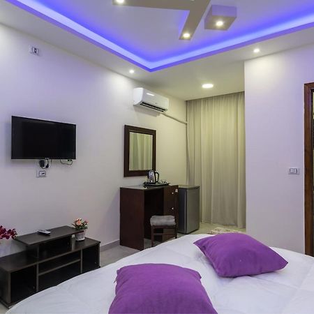 Amon Holiday Pyramids Inn Kafrat al Jabal Exterior photo