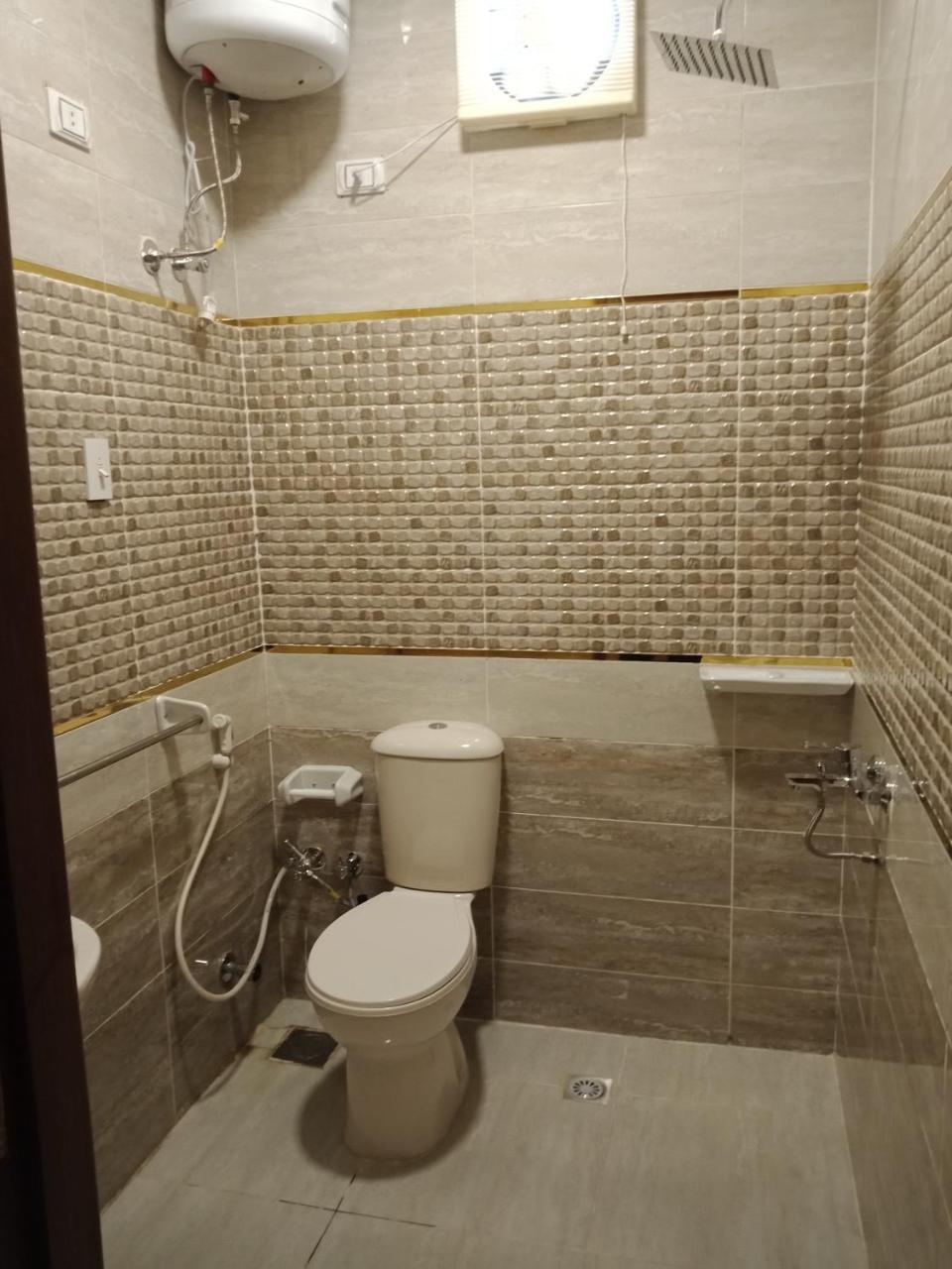 Amon Holiday Pyramids Inn Kafrat al Jabal Exterior photo