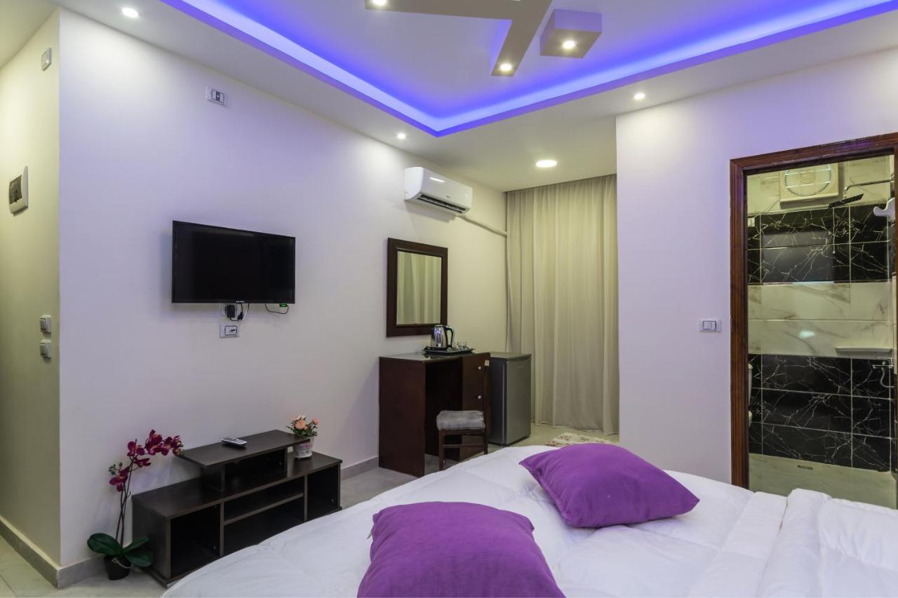 Amon Holiday Pyramids Inn Kafrat al Jabal Exterior photo