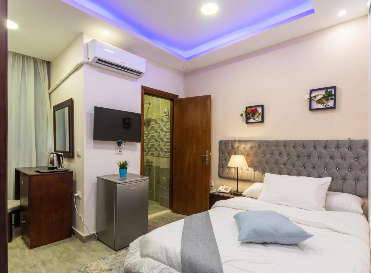 Amon Holiday Pyramids Inn Kafrat al Jabal Exterior photo
