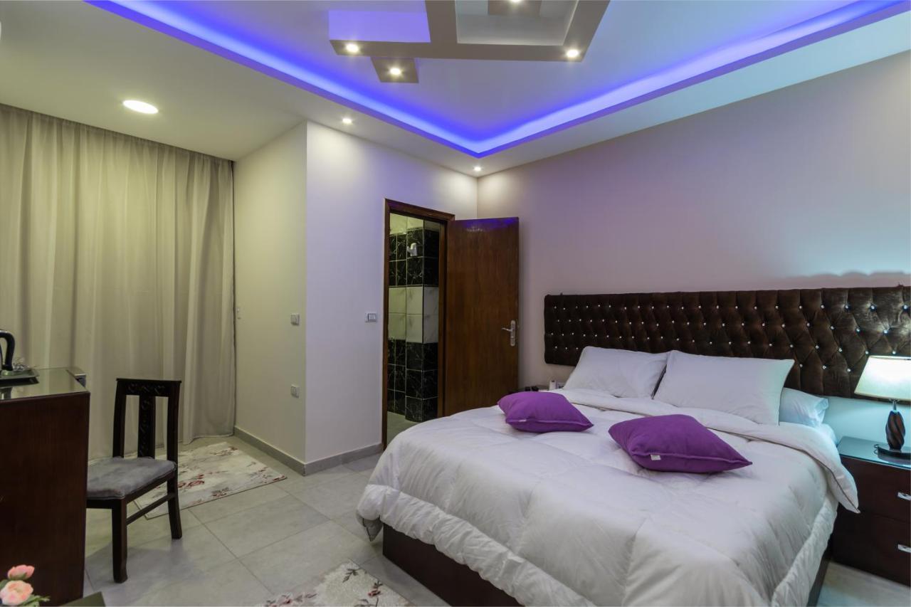 Amon Holiday Pyramids Inn Kafrat al Jabal Exterior photo